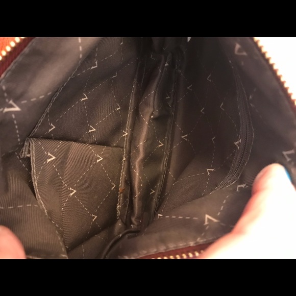 SOLD! Vince Camuto Cross body Shoulder bag - Picture 4 of 8